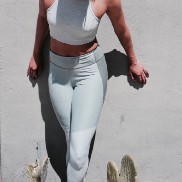 NWOT Outdoor Voices 7/8 tri-tone warmup leggings - Picture 4 of 8